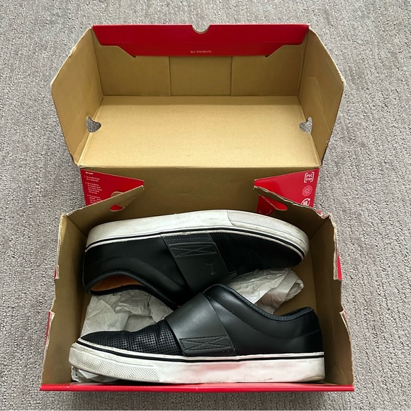 Men’s Puma Shoe Slip-On Size 9 Black Leather - Picture 9 of 10